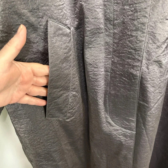 Vintage Jones New York Women’s Size 6 Silver Metallic Button Trench Coat Pockets - Picture 4 of 13